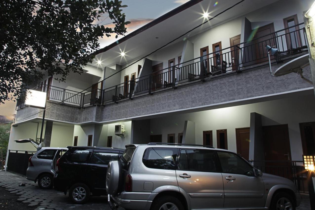 Andelis Homestay Yogyakarta Exterior foto